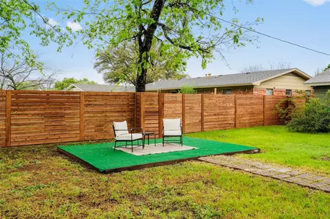 Exterior - 504 N Main St, Mcgregor, TX 76657 photo 9 of 10
