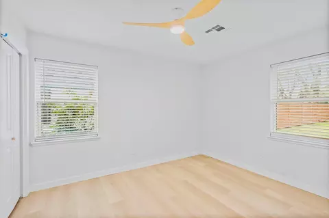 Bedroom - 504 N Main St, Mcgregor, TX 76657 photo 7 of 8