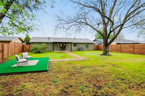 Exterior - 504 N Main St, Mcgregor, TX 76657 photo 10 of 10