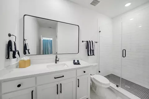 Bath - 4660 Bertrand Dr, Prosper, TX 75078 photo 6 of 7