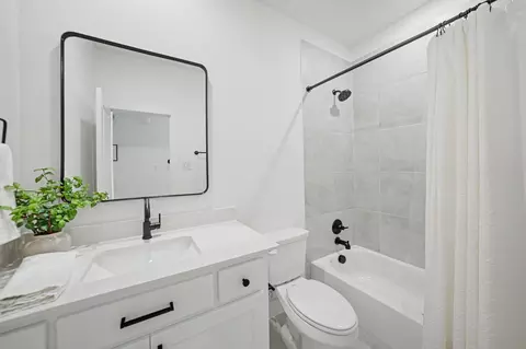 Bath - 4660 Bertrand Dr, Prosper, TX 75078 photo 7 of 7