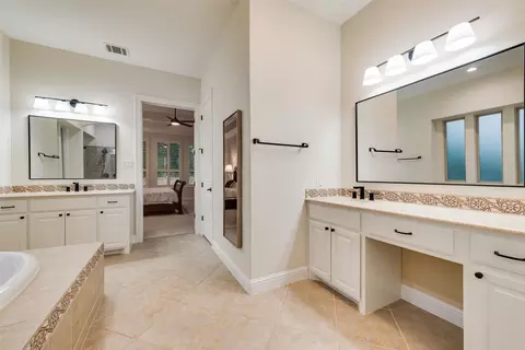 Bath - 409 Rawhide Path, Keller, TX 76248 photo 1 of 4