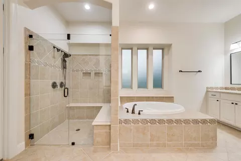 Bath - 409 Rawhide Path, Keller, TX 76248 photo 2 of 4