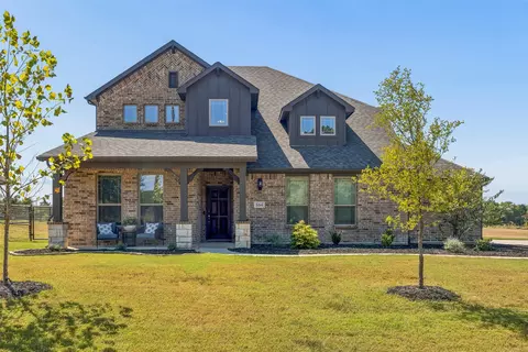 864 Shadow Valley Rd, Whitesboro, TX 76273