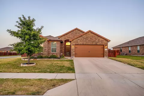 432 Windsail Ln, Azle, TX 76020