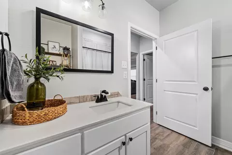 Bath - 129 Dana Point Dr, Lorena, TX 76655 photo 3 of 3
