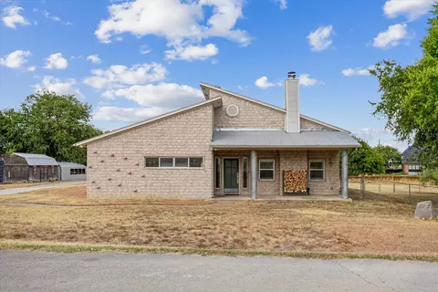 8252 Money Ln, Fort Worth, TX 76126