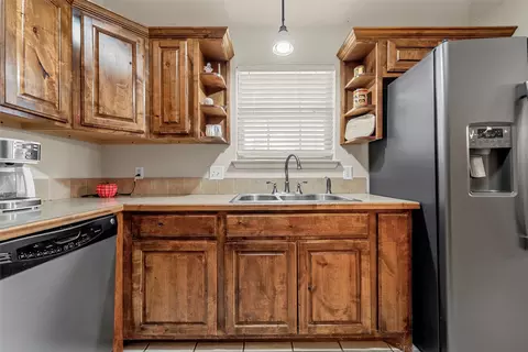 Kitchen - 10120 Colony Dr, Waco, TX 76708 photo 3 of 3