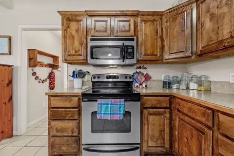 Kitchen - 10120 Colony Dr, Waco, TX 76708 photo 1 of 3