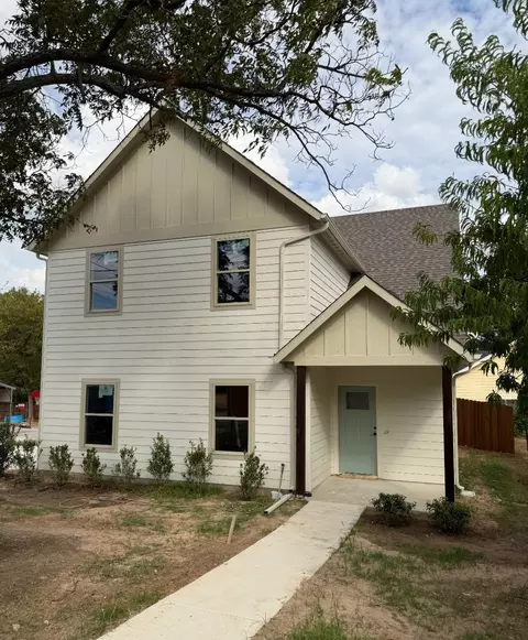 201 S Cates St, Decatur, TX 76234