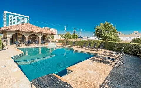 5757 E University Blvd #27Y, Dallas, TX 75206