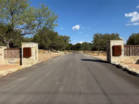 300 Duncan Parker Ln, Weatherford, TX 76087