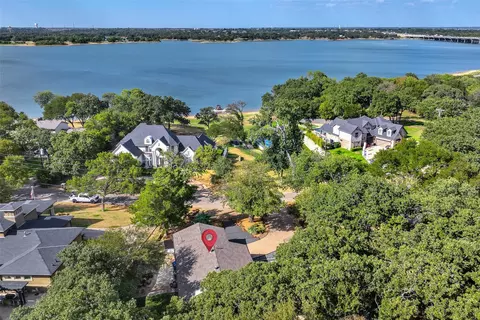 301 Lakeland Dr, Highland Village, TX 75077