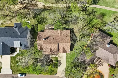 View/Area - 207 Colonial Dr, Mabank, TX 75156 photo 3 of 3