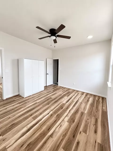 Bedroom - 309 E Pine St, Jacksboro, TX 76458 photo 2 of 4