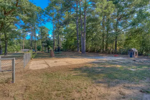 Exterior - 818 E Palmetto Ave, Plain Dealing, LA 71064 photo 2 of 2