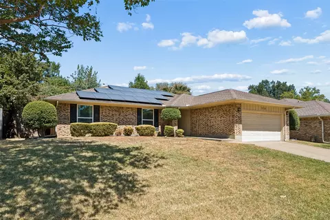 5729 Sage Bloom Dr, Arlington, TX 76017
