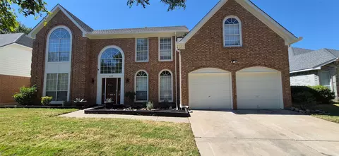 117 Morningside Dr, Grand Prairie, TX 75052
