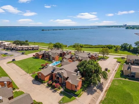 5909 Lake Hubbard Pkwy #215, Garland, TX 75043