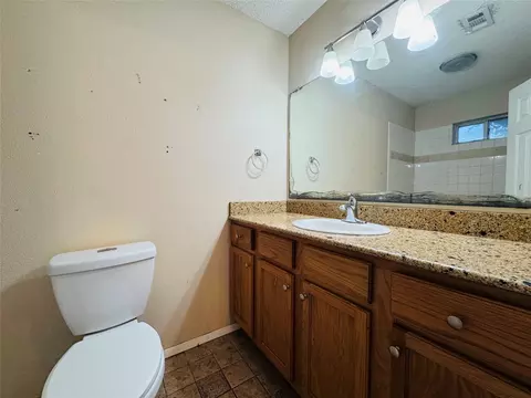 Bath - 721 Mackey Ranch Rd, Eddy, TX 76524 photo 2 of 3