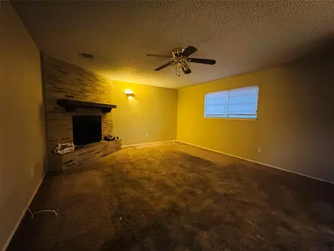Living - 721 Mackey Ranch Rd, Eddy, TX 76524 photo 1 of 3