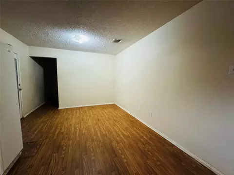 Living - 721 Mackey Ranch Rd, Eddy, TX 76524 photo 3 of 3