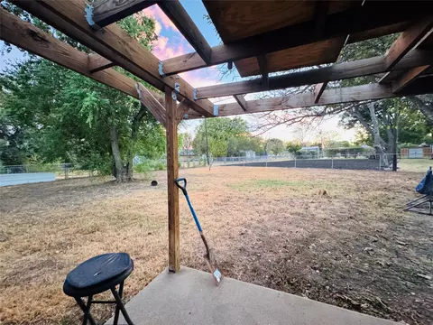 Exterior - 721 Mackey Ranch Rd, Eddy, TX 76524 photo 5 of 11