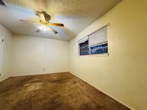 Bedroom - 721 Mackey Ranch Rd, Eddy, TX 76524 photo 7 of 7