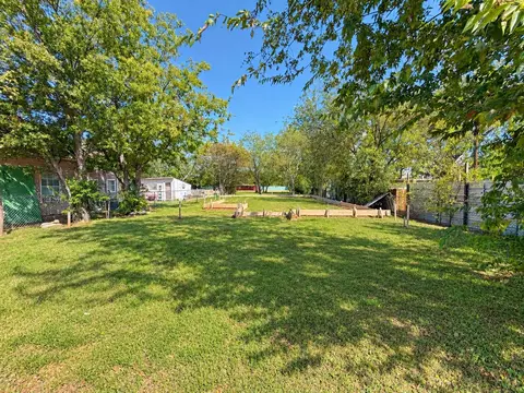 1009 1st Ave, Mineral Wells, TX 76067
