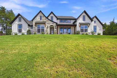 2770 Fireside Dr, Midlothian, TX 76065