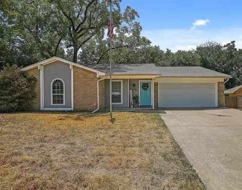 6306 Orchard Hill Dr, Arlington, TX 76016