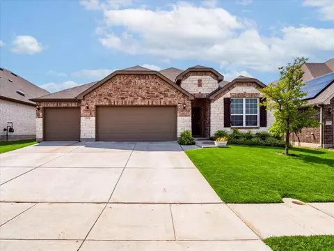 1304 Millican Ln, Aubrey, TX 76227