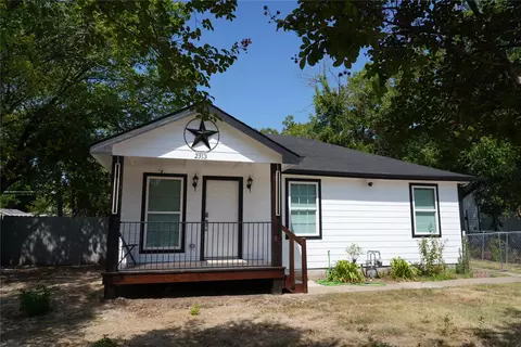 2313 N Riverside Dr, Fort Worth, TX 76111