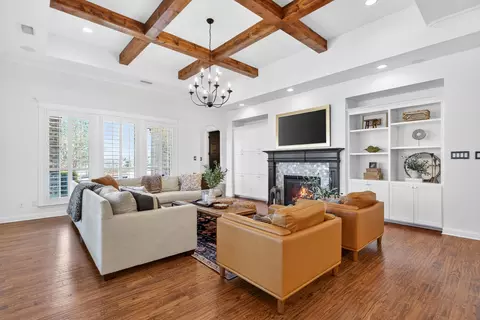 Living - 301 Rustic View Ln, Aledo, TX 76008 photo 2 of 5