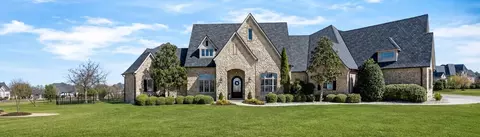 Exterior - 301 Rustic View Ln, Aledo, TX 76008 photo 4 of 8