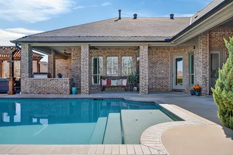 Exterior - 301 Rustic View Ln, Aledo, TX 76008 photo 2 of 8