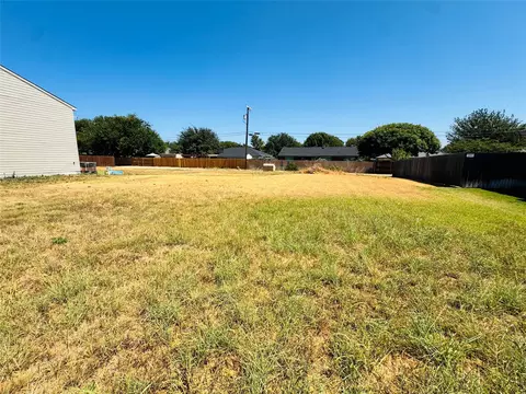 2100 Brooke Ln, Brownwood, TX 76801