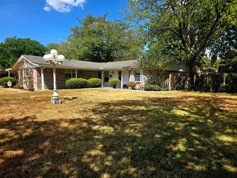 272 Palomino Dr, Saginaw, TX 76179
