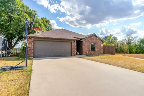 4000 NE 4th St, Mineral Wells, TX 76067