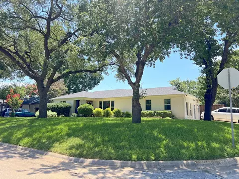 1200 Daisy Ln, Irving, TX 75061