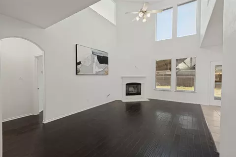 Living - 2003 Eagle Lake Dr, Forney, TX 75126 photo 3 of 8