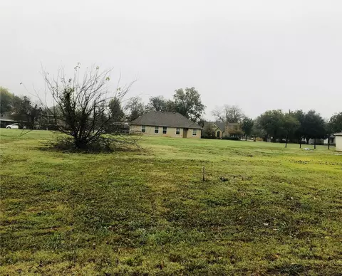 502 Bois D Arc St, Honey Grove, TX 75446