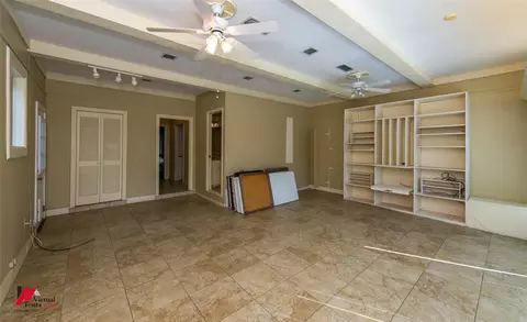 Living - 1014 Janice Dr, Springhill, LA 71075 photo 1 of 5