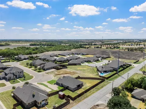 View/Area - 237 Big Creek Loop, Hewitt, TX 76643 photo 2 of 3