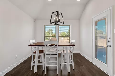Dining - 237 Big Creek Loop, Hewitt, TX 76643 photo 2 of 2