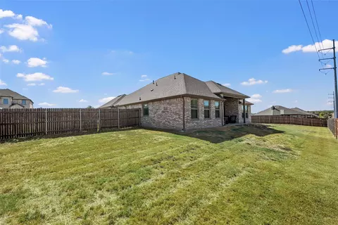 Exterior - 237 Big Creek Loop, Hewitt, TX 76643 photo 2 of 7