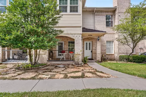 2104 Lakeforest Dr, Weatherford, TX 76087