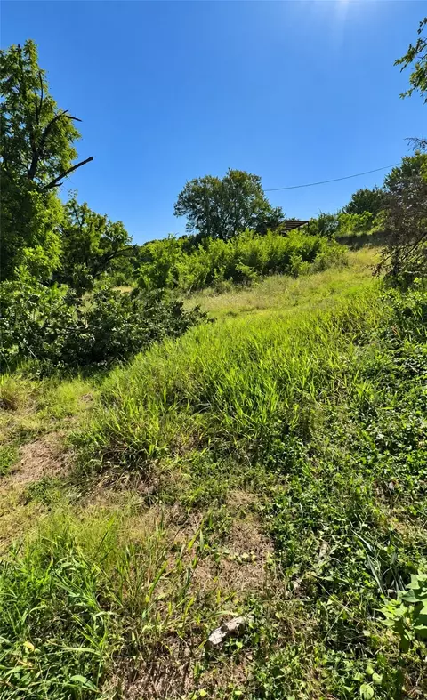 213 E Yucca, Weatherford, TX 76085