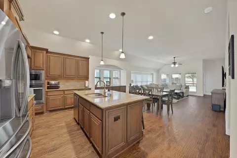 1517 Wright St, Aubrey, TX 76227