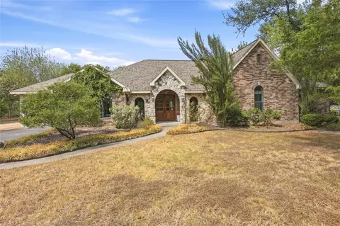 13989 Windham Dr, Van Alstyne, TX 75495